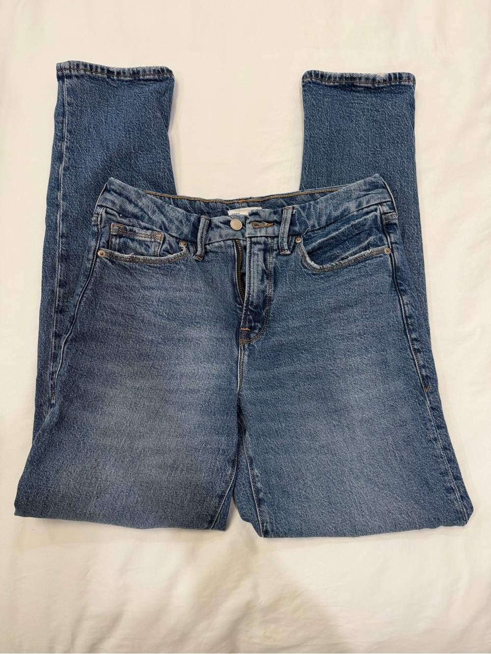 Good American Straight-Leg Mid Wash Women's Jeans